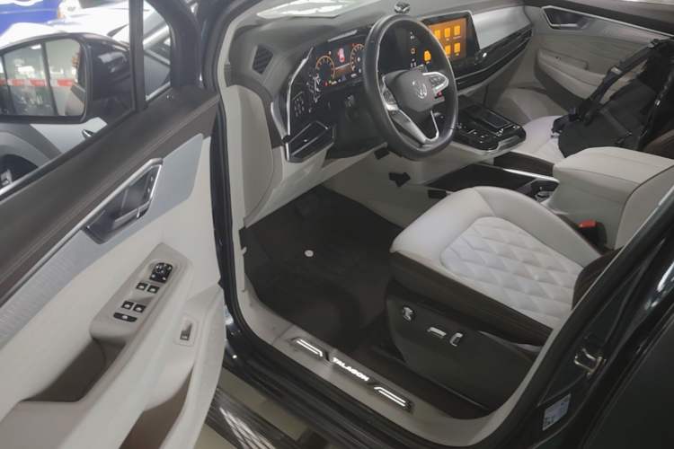 Used Volkswagen Talagon 2021 530TSI Four-Wheel Drive Flagship Shengjing Edition Pro Driver Seat