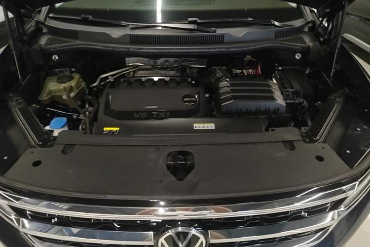 Used Volkswagen Talagon 2021 530TSI Four-Wheel Drive Flagship Shengjing Edition Pro Engine Bay