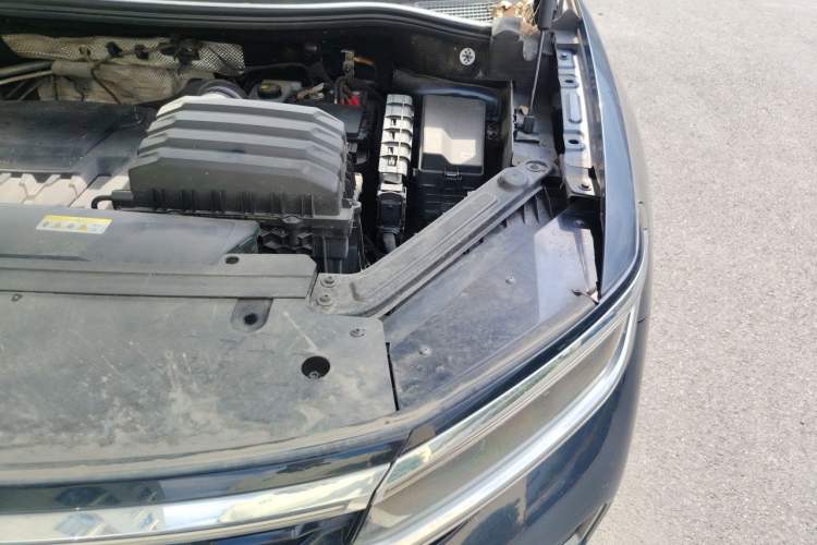 Used Volkswagen Talagon 2021 380TSI Four-Wheel Drive Flagship Version Engine Bay Left
