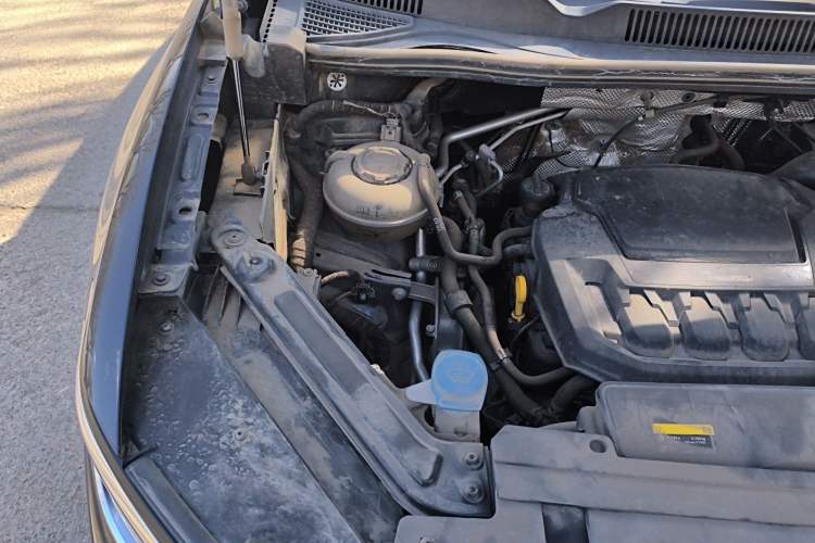 Used Volkswagen Talagon 2021 380TSI Four-Wheel Drive Luxury "Jiajing" Edition Pro Limited Edition Engine Bay Right