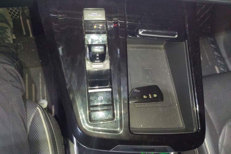 Used Volkswagen Talagon 2021 380TSI Four-Wheel Drive Flagship Version Gear Lever