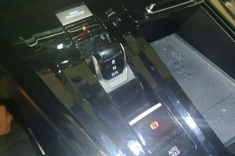 Used Volkswagen Talagon 2021 530TSI Four-Wheel Drive Flagship Shengjing Edition Pro Gear Lever
