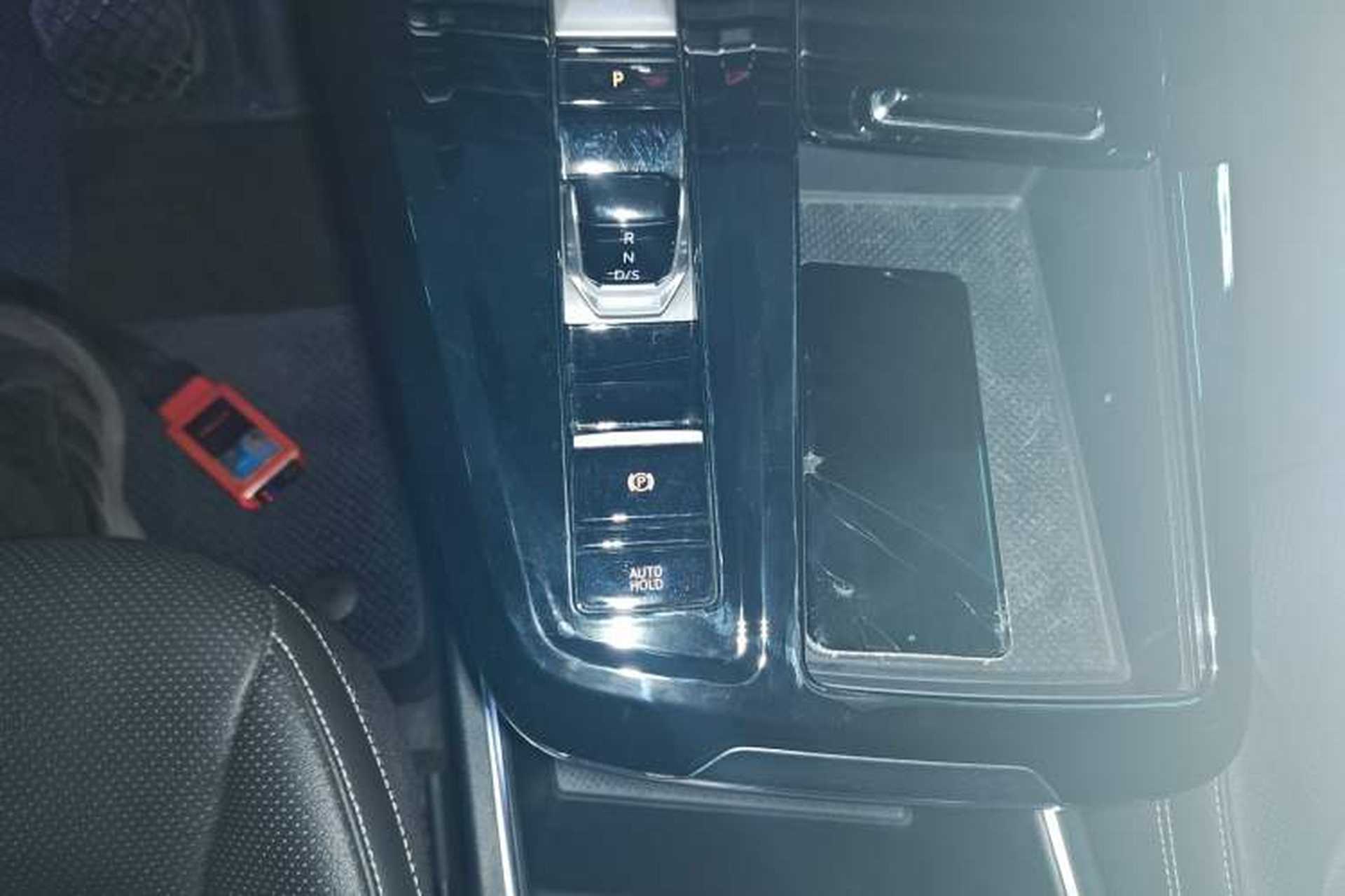 Used Volkswagen Talagon 2021 330TSI Two-Wheel-Drive Luxury Edition – Scenic Version Gear Lever