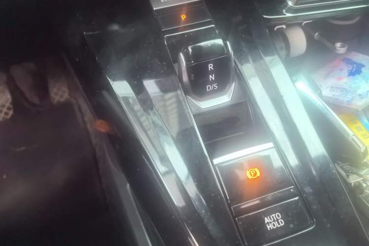 Used Volkswagen Talagon 2021 380TSI Four-Wheel Drive Flagship Version Gear Lever