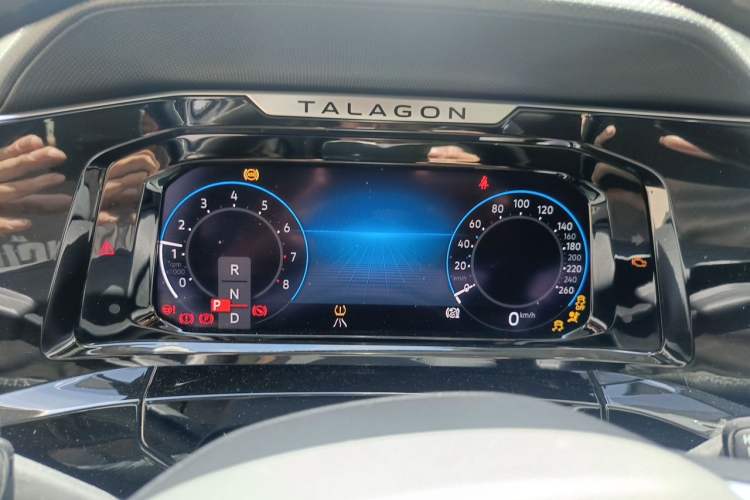 Used Volkswagen Talagon 2021 380TSI Four-Wheel Drive Luxury "Jiajing" Edition Pro Limited Edition Instrument Cluster