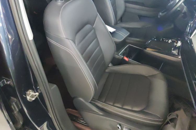 Used Volkswagen Talagon 2021 330TSI Two-Wheel-Drive Luxury Edition – Scenic Version Interior 2