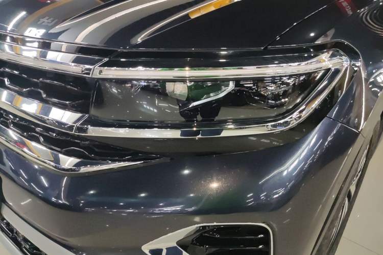 Used Volkswagen Talagon 2021 330TSI Two-Wheel-Drive Luxury Edition – Scenic Version Left Front Headlight