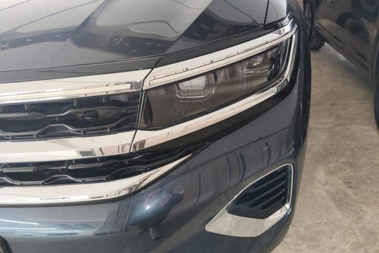 Used Volkswagen Talagon 2021 330TSI Two-Wheel-Drive Luxury Edition – Scenic Version Left Front Headlight
