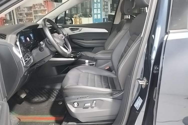 Used Volkswagen Talagon 2021 330TSI Two-Wheel-Drive Luxury Edition – Scenic Version Left Front Seat