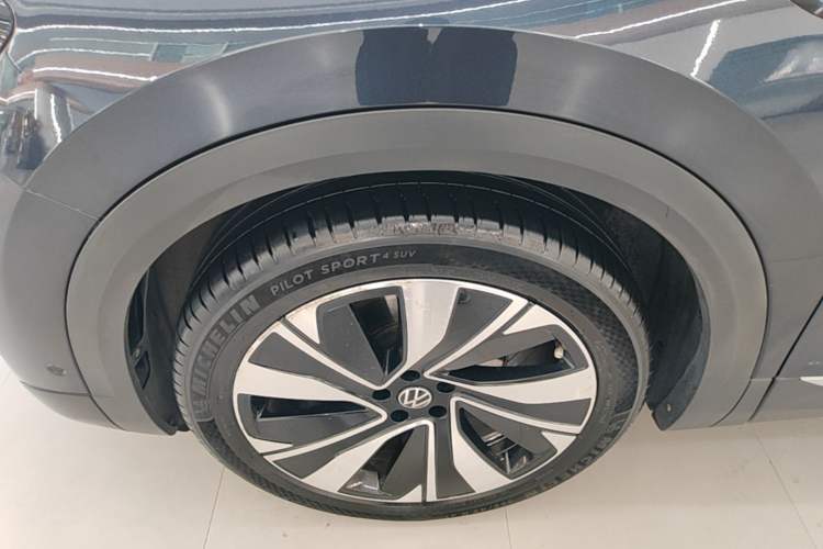 Used Volkswagen Talagon 2021 380TSI Four-Wheel Drive Flagship Version Left Front Wheel Hub