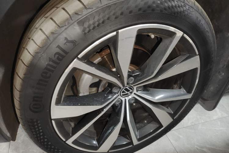 Used Volkswagen Talagon 2021 530TSI Four-Wheel Drive Flagship Shengjing Edition Pro Left Front Wheel Hub