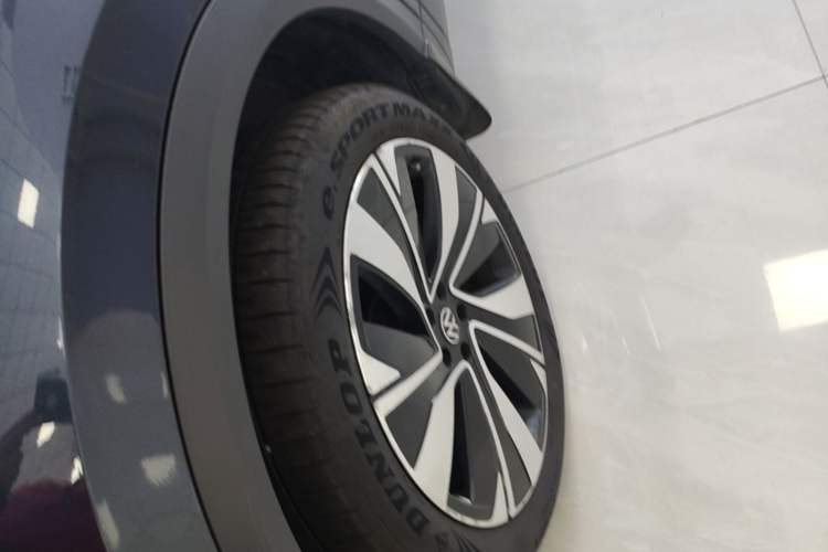 Used Volkswagen Talagon 2021 380TSI Four-Wheel Drive Flagship Version Left Front Wheel Hub
