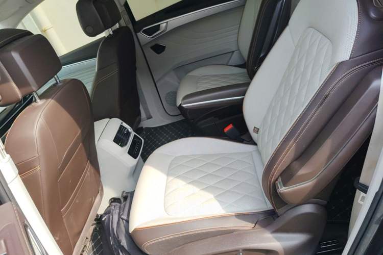 Used Volkswagen Talagon 2021 530TSI Four-Wheel Drive Flagship Shengjing Edition Pro Left Rear Seat