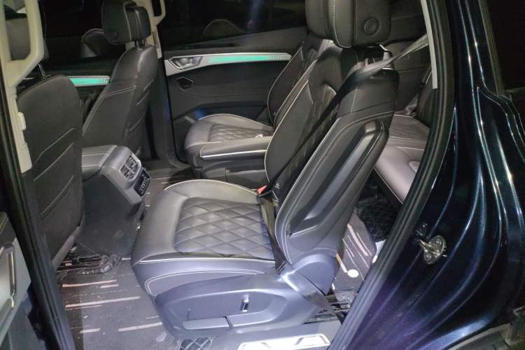 Used Volkswagen Talagon 2021 380TSI Four-Wheel Drive Flagship Version Left Rear Seat