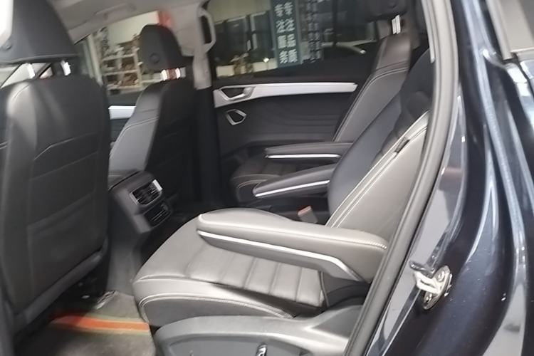 Used Volkswagen Talagon 2021 330TSI Two-Wheel-Drive Luxury Edition – Scenic Version Left Rear Seat