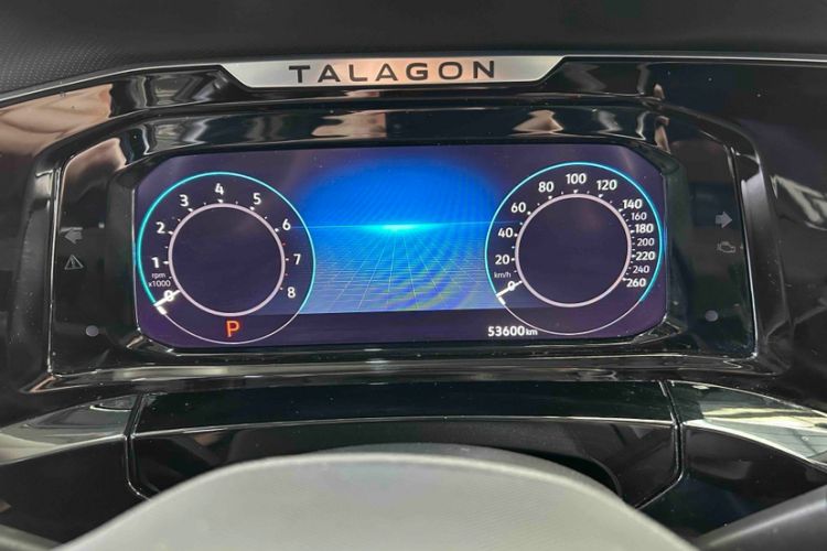 Used Volkswagen Talagon 2021 380TSI Four-Wheel Drive Luxury Premium Edition Pro Odometer Close Up