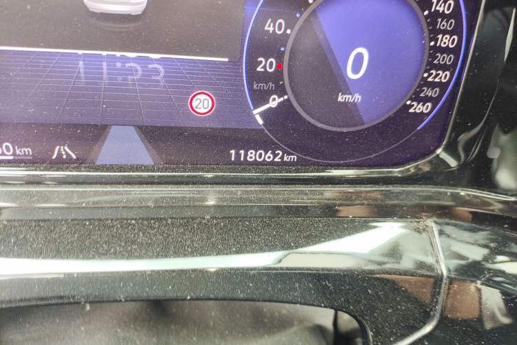 Used Volkswagen Talagon 2021 380TSI Four-Wheel Drive Flagship Version Odometer Close Up