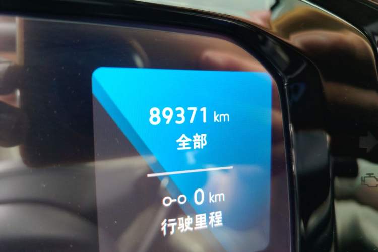 Used Volkswagen Talagon 2021 380TSI Four-Wheel Drive Flagship Version Odometer Close Up