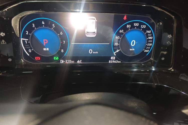 Used Volkswagen Talagon 2021 380TSI Four-Wheel Drive Luxury Premium Edition Pro Odometer Close Up