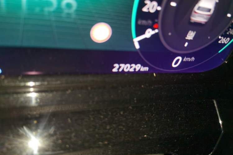 Used Volkswagen Talagon 2021 380TSI Four-Wheel Drive Luxury Premium Edition Pro Odometer Close Up