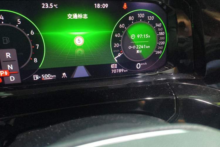 Used Volkswagen Talagon 2021 380TSI Four-Wheel Drive Luxury Premium Edition Pro Odometer Close Up