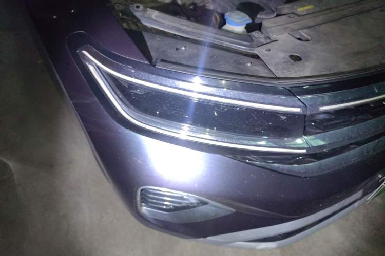 Used Volkswagen Talagon 2021 380TSI Four-Wheel Drive Flagship Version Right Front Headlight