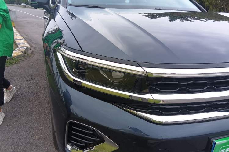 Used Volkswagen Talagon 2021 380TSI Four-Wheel Drive Luxury "Jiajing" Edition Pro Limited Edition Right Front Headlight