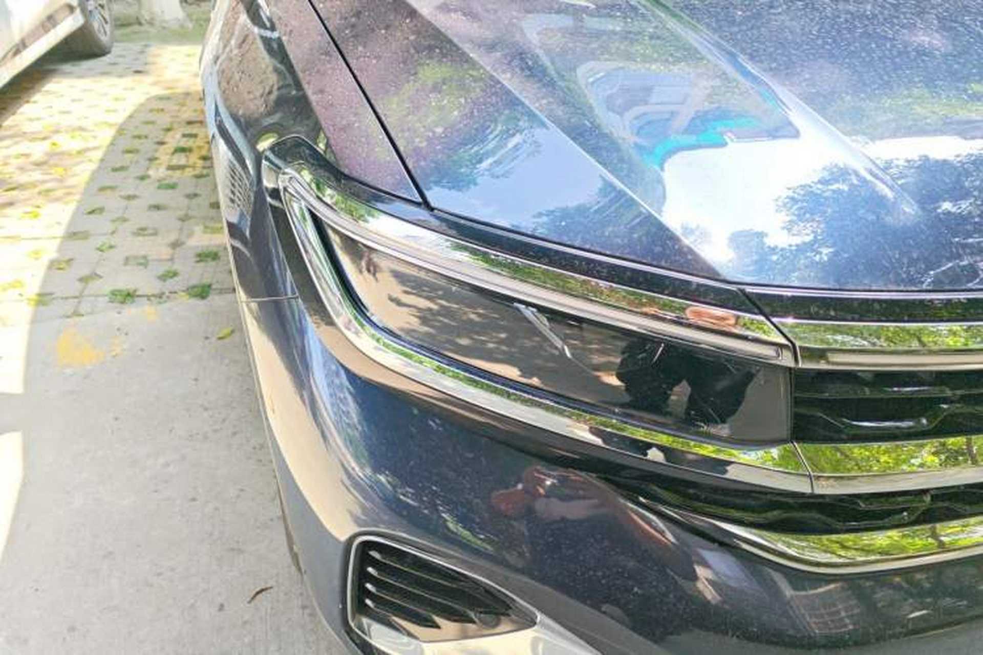 Used Volkswagen Talagon 2021 330TSI Two-Wheel-Drive Luxury Edition – Scenic Version Right Front Headlight