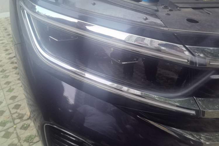 Used Volkswagen Talagon 2021 380TSI Four-Wheel Drive Flagship Version Right Front Headlight