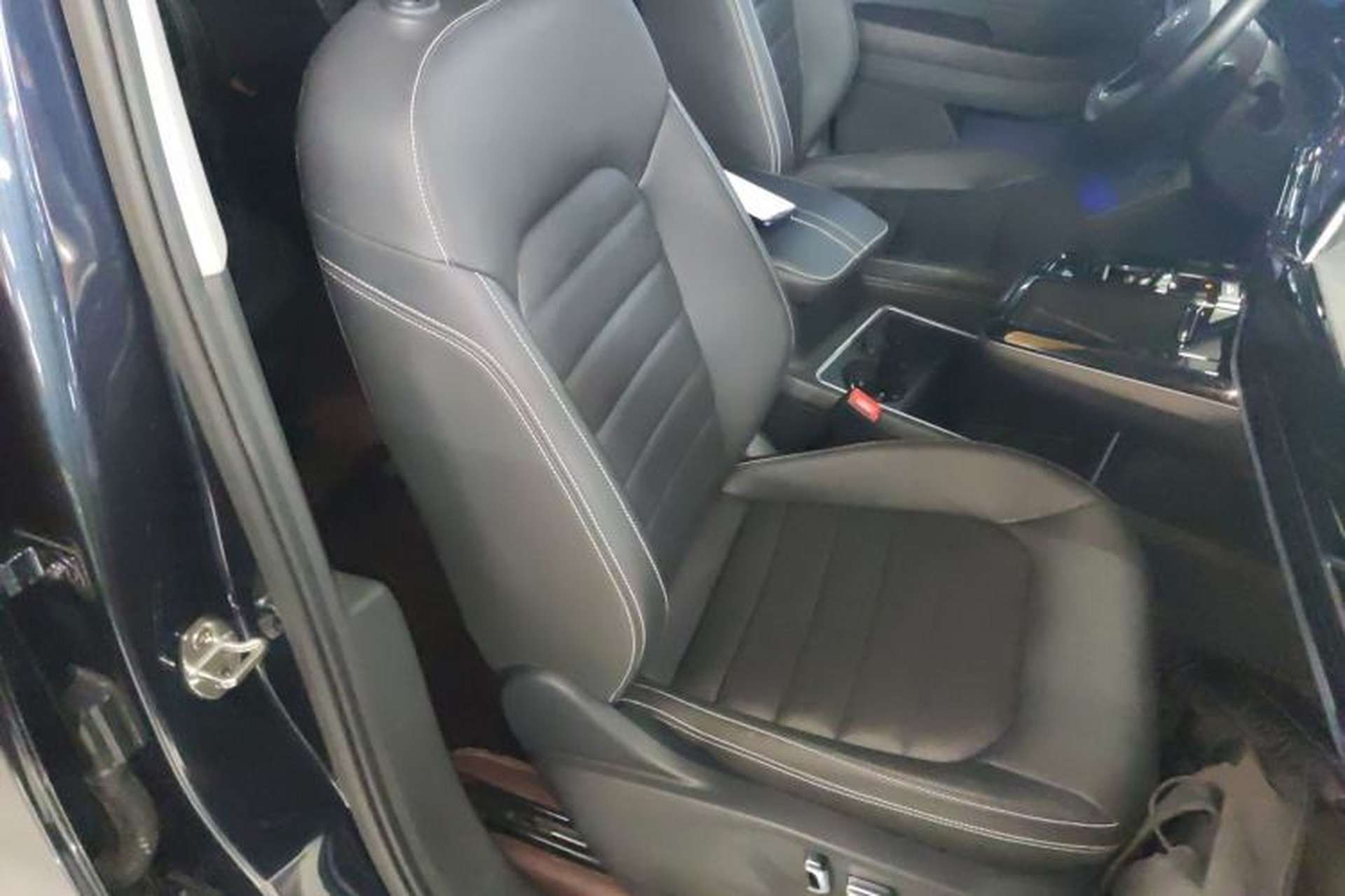 Used Volkswagen Talagon 2021 330TSI Two-Wheel-Drive Luxury Edition – Scenic Version Right Front Seat