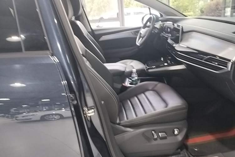 Used Volkswagen Talagon 2021 330TSI Two-Wheel-Drive Luxury Edition – Scenic Version Right Front Seat