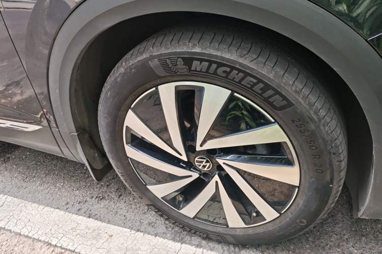 Used Volkswagen Talagon 2021 380TSI Four-Wheel Drive Luxury Premium Edition Pro Right Front Wheel Hub