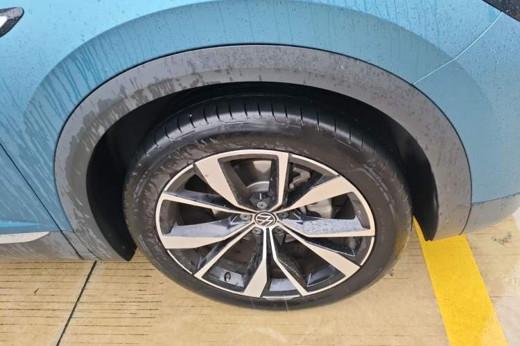 Used Volkswagen Talagon 2021 530TSI Four-Wheel Drive Flagship Shengjing Edition Pro Right Front Wheel Hub