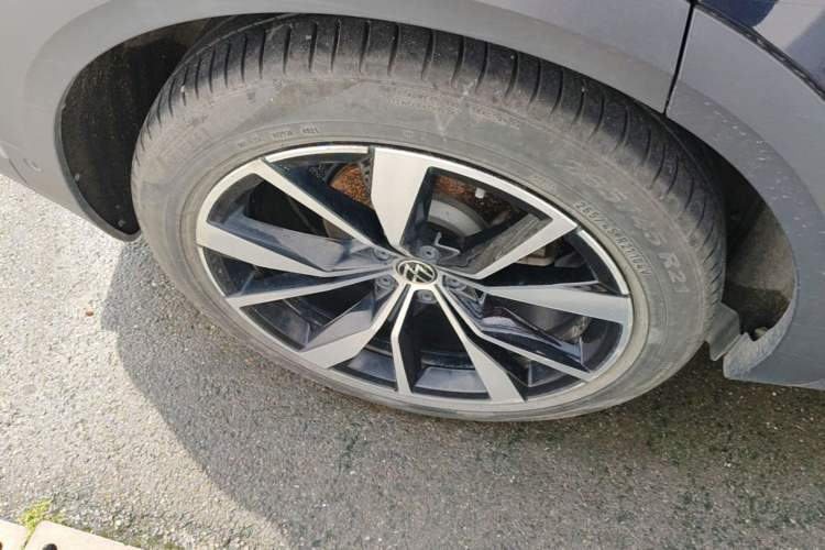 Used Volkswagen Talagon 2021 530TSI Four-Wheel Drive Flagship Shengjing Edition Pro Right Rear Wheel Hub