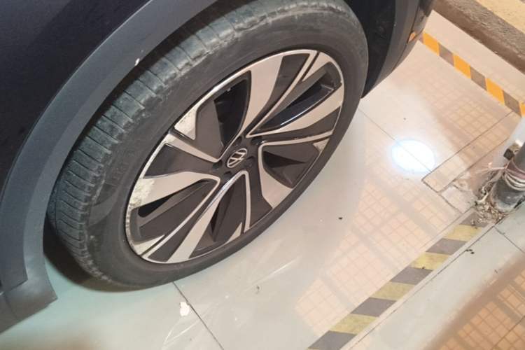 Used Volkswagen Talagon 2021 380TSI Four-Wheel Drive Flagship Version Right Rear Wheel Hub