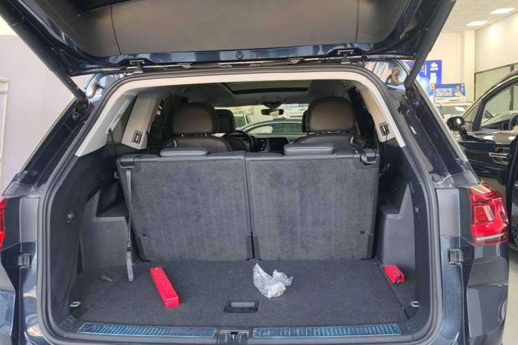 Used Volkswagen Talagon 2021 380TSI Four-Wheel Drive Flagship Version Trunk