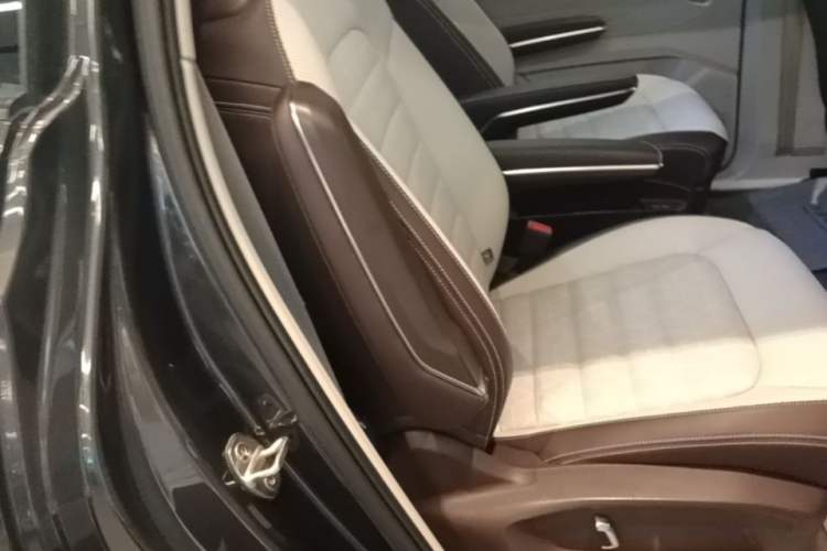 Used Volkswagen Talagon 2021 380TSI Four-Wheel Drive Luxury Premium Edition Pro Left Rear Seat
