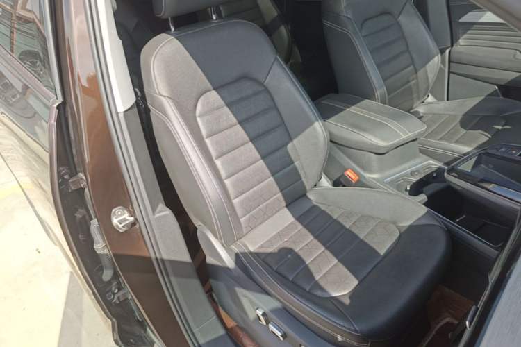 Used Volkswagen Talagon 2021 380TSI Four-Wheel Drive Luxury Premium Edition Pro Right Front Seat