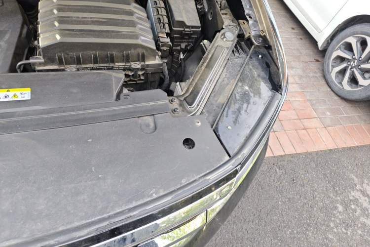 Used Volkswagen Talagon 2021 380TSI Four-Wheel Drive Flagship Version Engine Bay Left