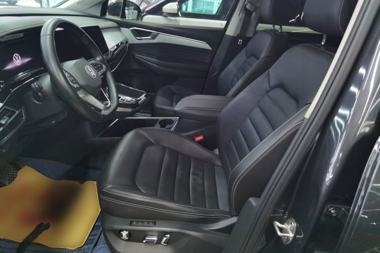 Used Volkswagen Talagon 2021 330TSI Two-Wheel-Drive Luxury Edition – Scenic Version Left Front Seat