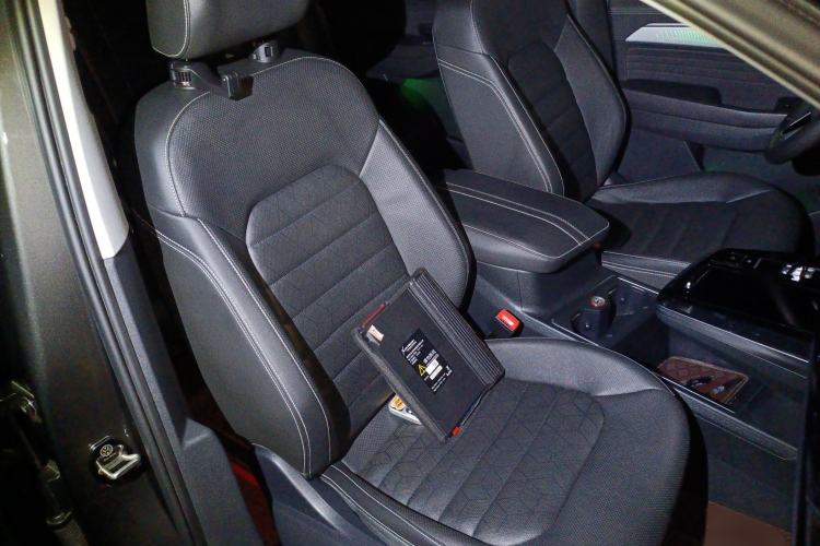 Used Volkswagen Talagon 2021 330TSI Two-Wheel-Drive Luxury Edition – Scenic Version Right Front Seat