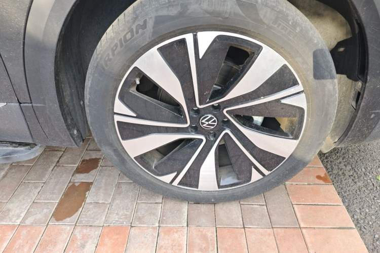 Used Volkswagen Talagon 2021 380TSI Four-Wheel Drive Flagship Version Right Front Wheel Hub
