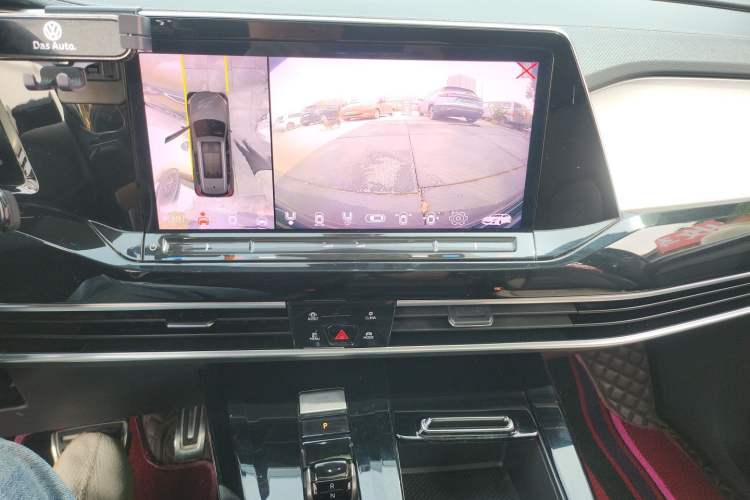 Used Volkswagen Talagon 2021 380TSI Four-Wheel Drive R-Line Touareg Edition Audio And AC Panel