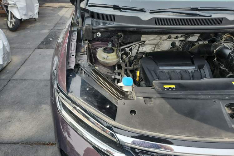 Used Volkswagen Talagon 2021 380TSI Four-Wheel Drive R-Line Touareg Edition Engine Bay Right