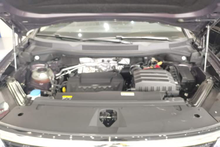 Used Volkswagen Talagon 2021 380TSI Four-Wheel Drive Luxury Premium Edition Pro Engine Bay