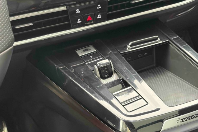 Used Volkswagen Talagon 2021 380TSI Four-Wheel Drive R-Line Touareg Edition Interior 7