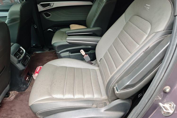 Used Volkswagen Talagon 2021 380TSI Four-Wheel Drive R-Line Touareg Edition Left Rear Seat