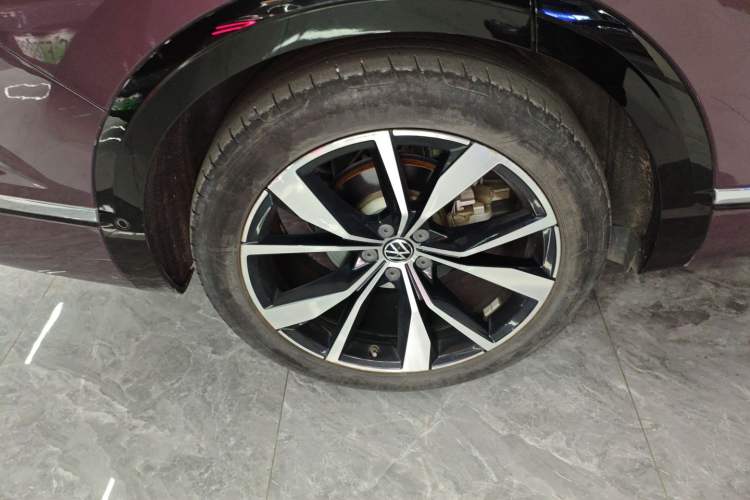 Used Volkswagen Talagon 2021 380TSI Four-Wheel Drive R-Line Touareg Edition Right Rear Wheel Hub