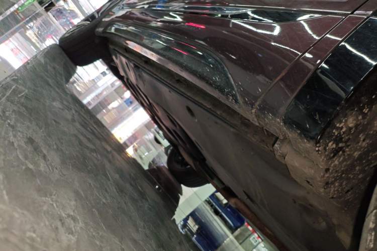 Used Volkswagen Talagon 2021 380TSI Four-Wheel Drive R-Line Touareg Edition Right Side Sill