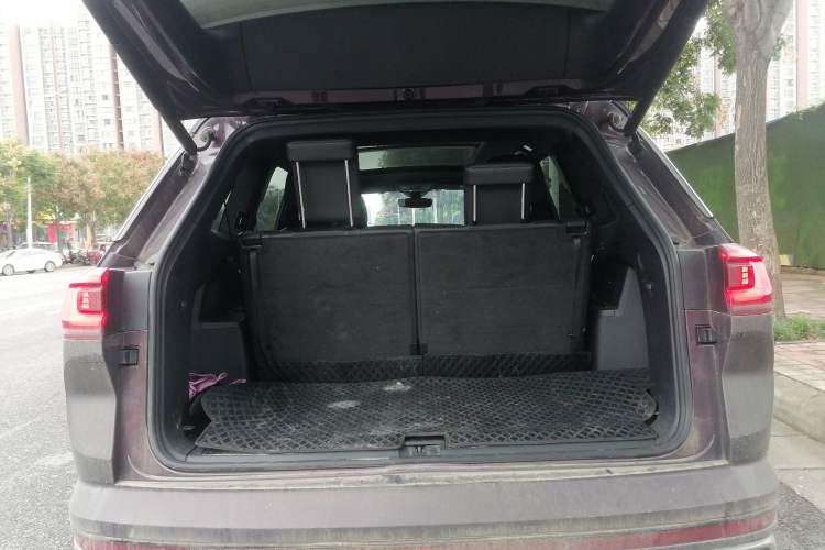 Used Volkswagen Talagon 2021 380TSI Four-Wheel Drive R-Line Touareg Edition Trunk